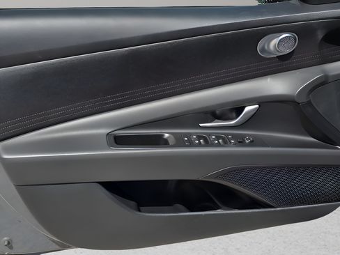 New 2026 Hyundai Elantra SE FWD image 10
