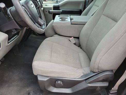 Used 2019 Ford F250 XLT w/ Snow Plow Prep Package AWD/4WD image 9