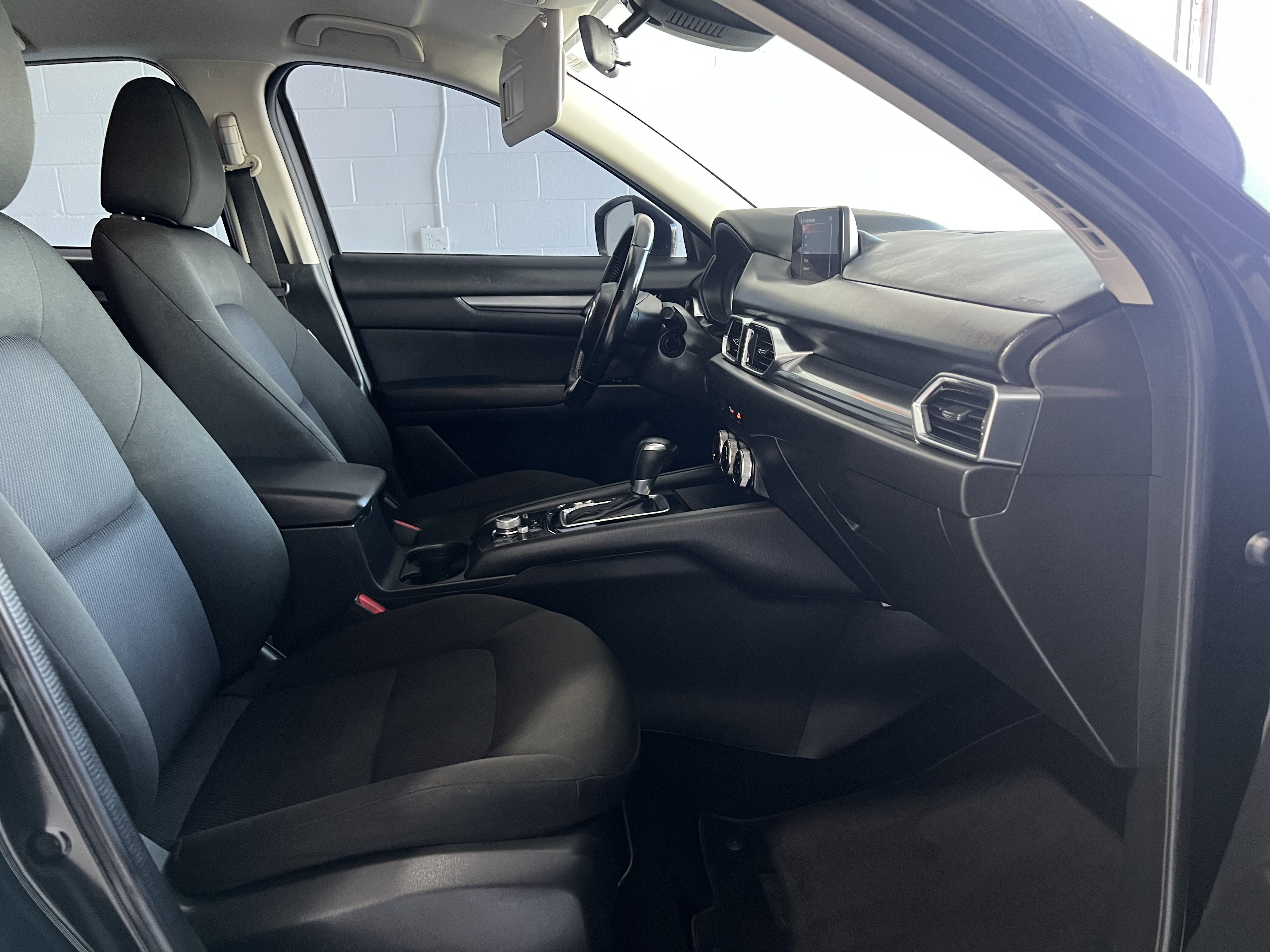 Used 2020 MAZDA CX-5 Sport FWD image 22