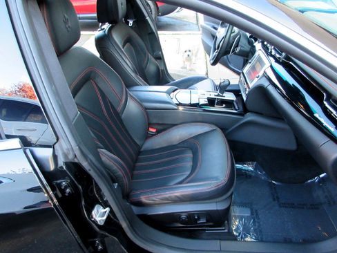 Used 2015 Maserati Quattroporte S Q4 image 28