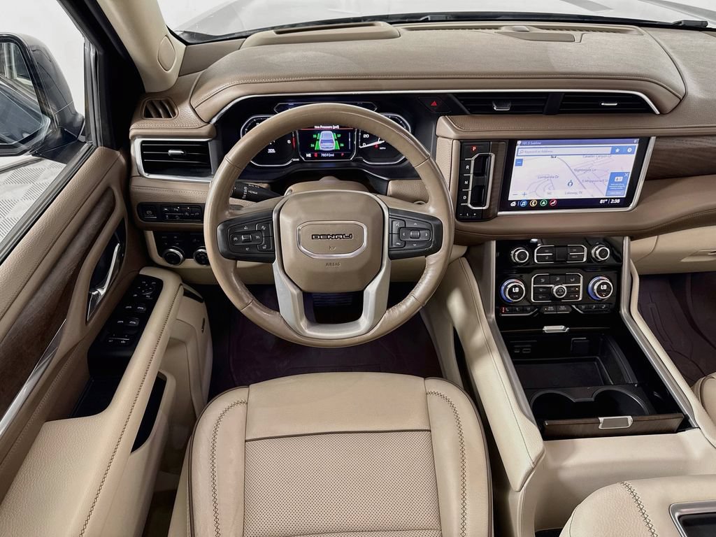 Used 2021 GMC Yukon Denali w/ Denali Ultimate Package AWD/4WD image 24