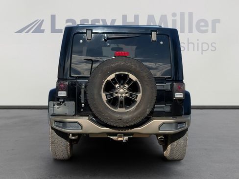Used 2016 Jeep Wrangler Unlimited Sahara image 5