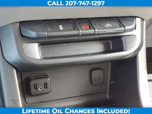 Used 2021 Chevrolet Colorado W/T w/ WT Convenience Package RWD image 17