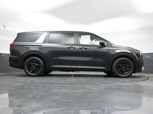 Used 2026 Kia Carnival FWD image 43