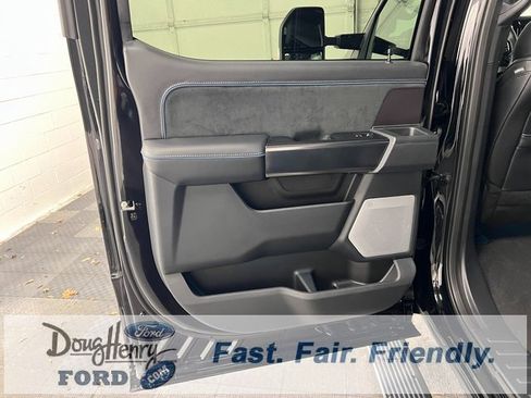 New 2026 Ford F250 Platinum image 30