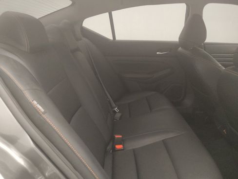 Used 2021 Nissan Altima 2.5 SR w/ SR Premium Package FWD image 19