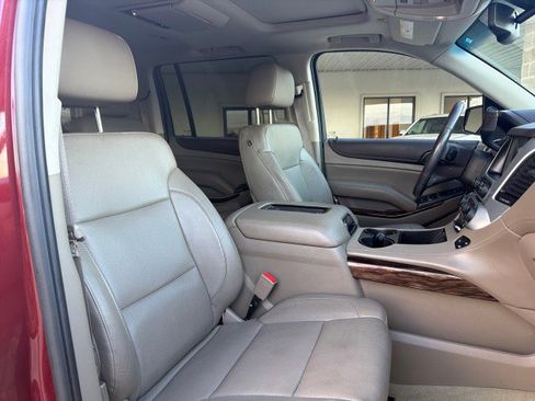 Used 2016 GMC Yukon XL SLT w/ Open Road Package image 29