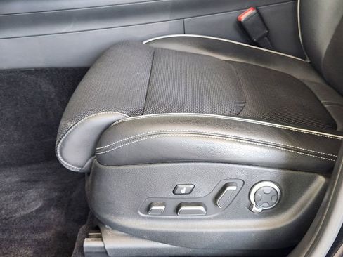 Used 2023 Genesis GV70 2.5T w/ Sport Prestige Package image 25