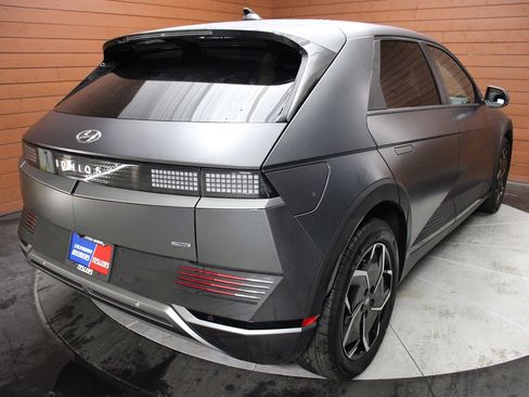 Used 2024 Hyundai Ioniq 5 SEL image 13