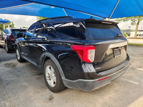 Used 2020 Ford Explorer XLT w/ Equipment Group 202A RWD image 3