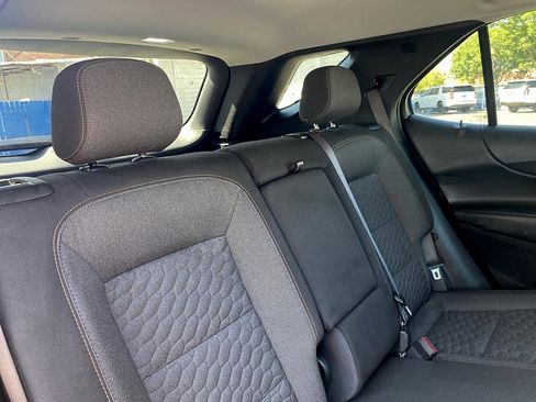 Used 2021 Chevrolet Equinox LT AWD/4WD image 16