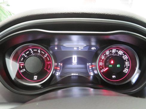 Used 2019 Dodge Challenger R/T image 18