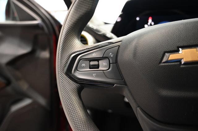 Used 2026 Chevrolet Trax LT FWD image 23