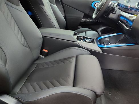 Used 2026 BMW X3 xDrive30 w/ M Sport Package image 26