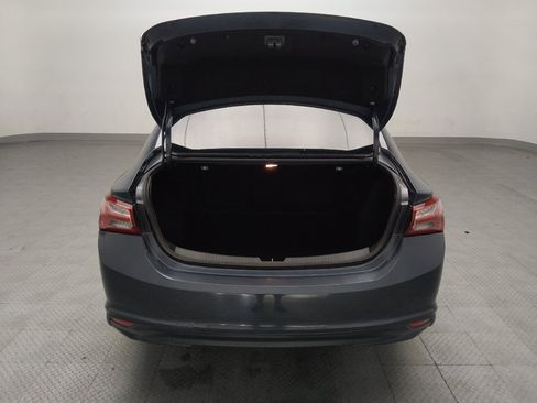 Used 2020 Chevrolet Malibu LT FWD image 29