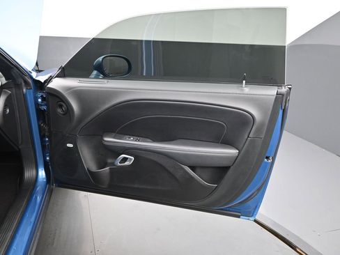 Used 2022 Dodge Challenger GT w/ Plus Package image 18