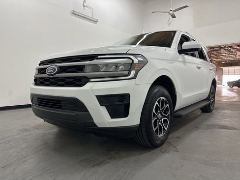 Used 2024 Ford Expedition XLT RWD image 22