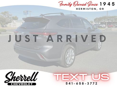 Used 2022 Toyota Highlander Limited AWD/4WD image 4