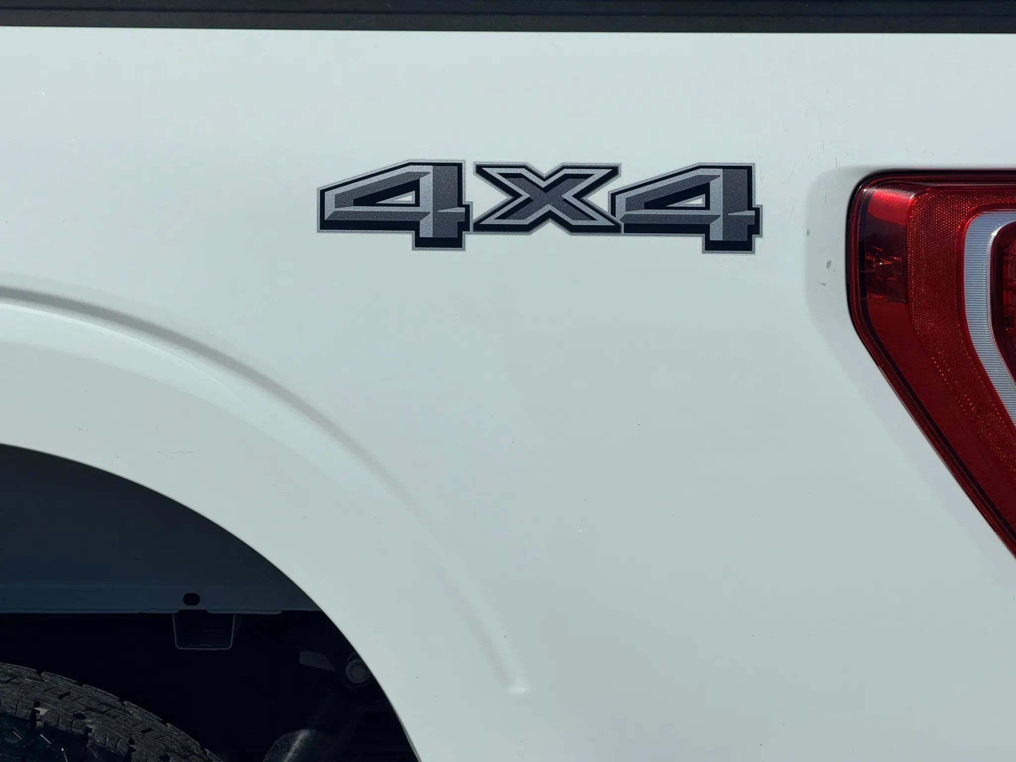 Used 2022 Ford F150 XLT w/ Equipment Group 302A High AWD/4WD image 3