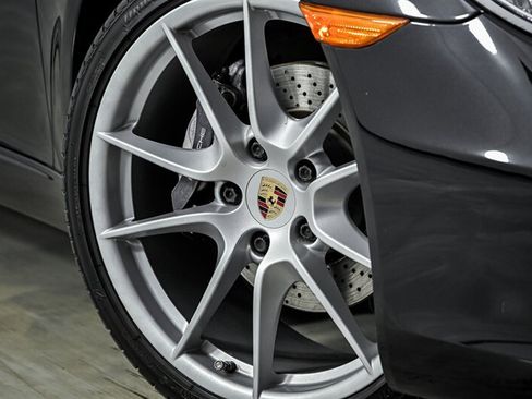 Used 2014 Porsche 911 Carrera RWD image 3