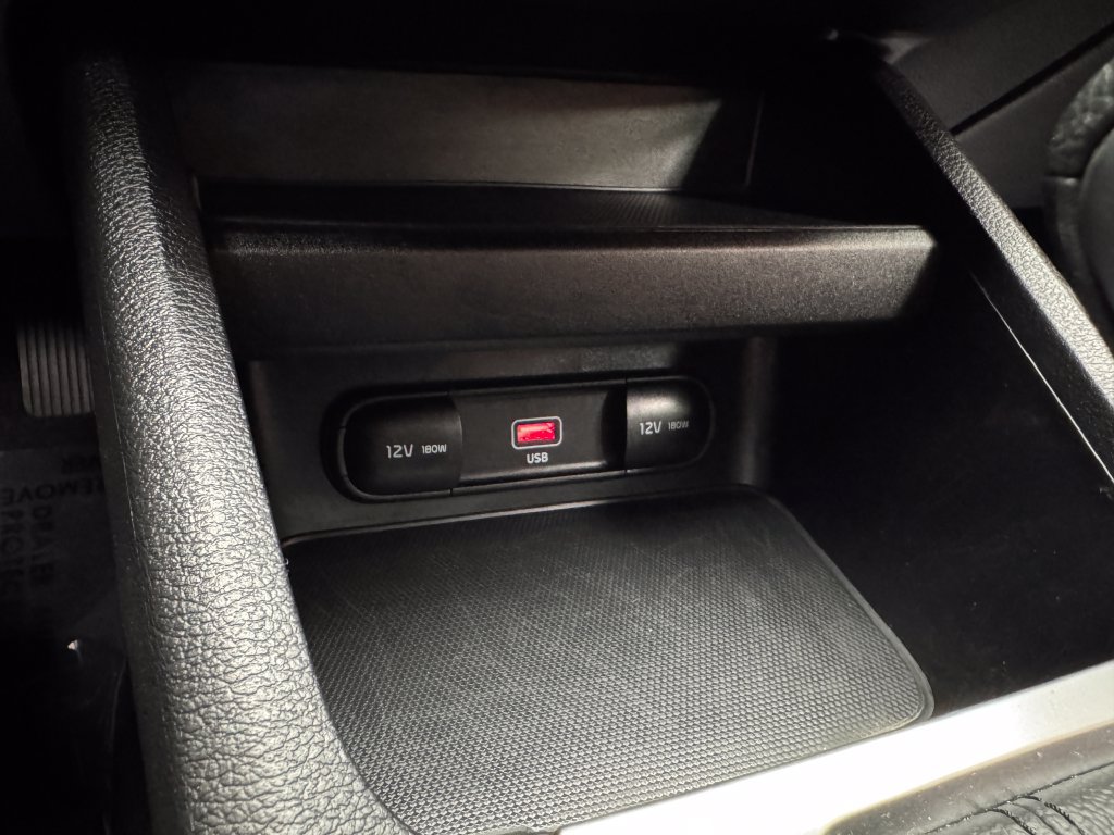 Used 2023 Kia Forte LXS w/ LXS Technology Package FWD image 18