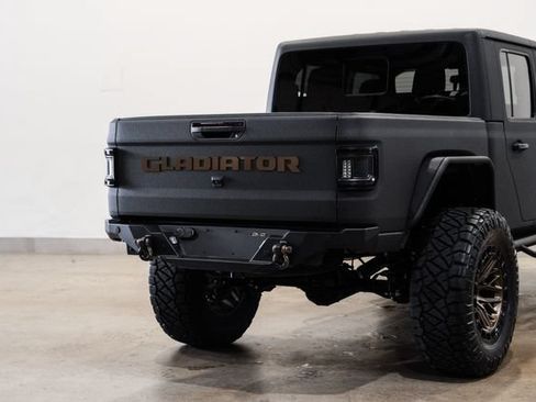 Used 2025 Jeep Gladiator Sport AWD/4WD image 39