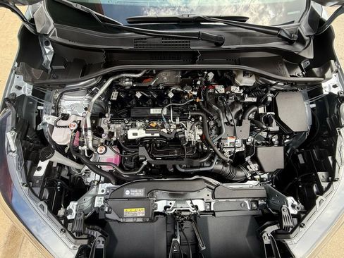 Used 2023 Toyota Corolla Cross SE image 35