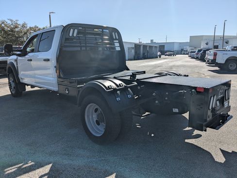 Used 2024 Ford F550 4x4 Crew Cab Super Duty image 6