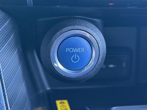 Used 2021 Toyota Venza XLE w/ Softex Package image 23