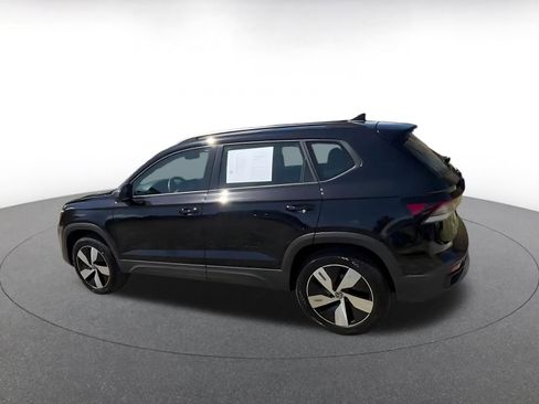 Used 2025 Volkswagen Taos S image 10