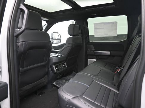 New 2026 Ford Expedition Active RWD image 21
