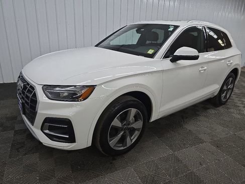 Used 2023 Audi Q5 2.0T Premium w/ Convenience Package AWD/4WD image 8