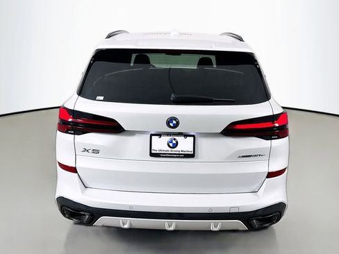 Used 2024 BMW X5 xDrive50e w/ M Sport Package image 6