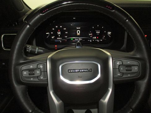 Certified 2024 GMC Yukon Denali w/ Advanced Technology Package AWD/4WD image 36