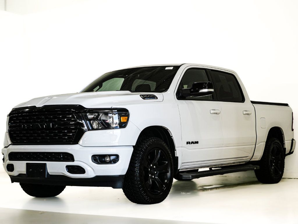 Used 2022 RAM 1500 Big Horn AWD/4WD image 3