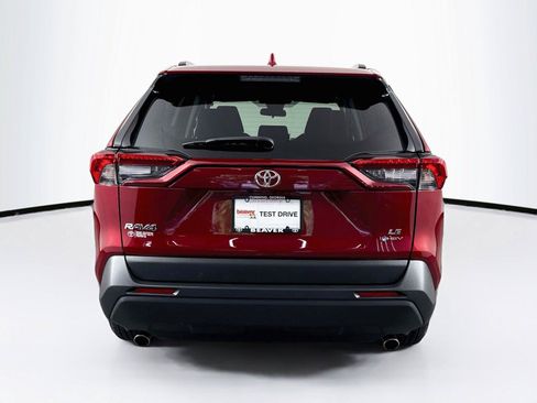 Certified 2025 Toyota RAV4 LE AWD/4WD image 10