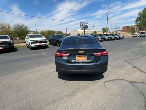 Used 2021 Chevrolet Malibu LT FWD image 7