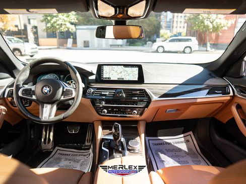 Used 2019 BMW 540i w/ M Sport Package image 14
