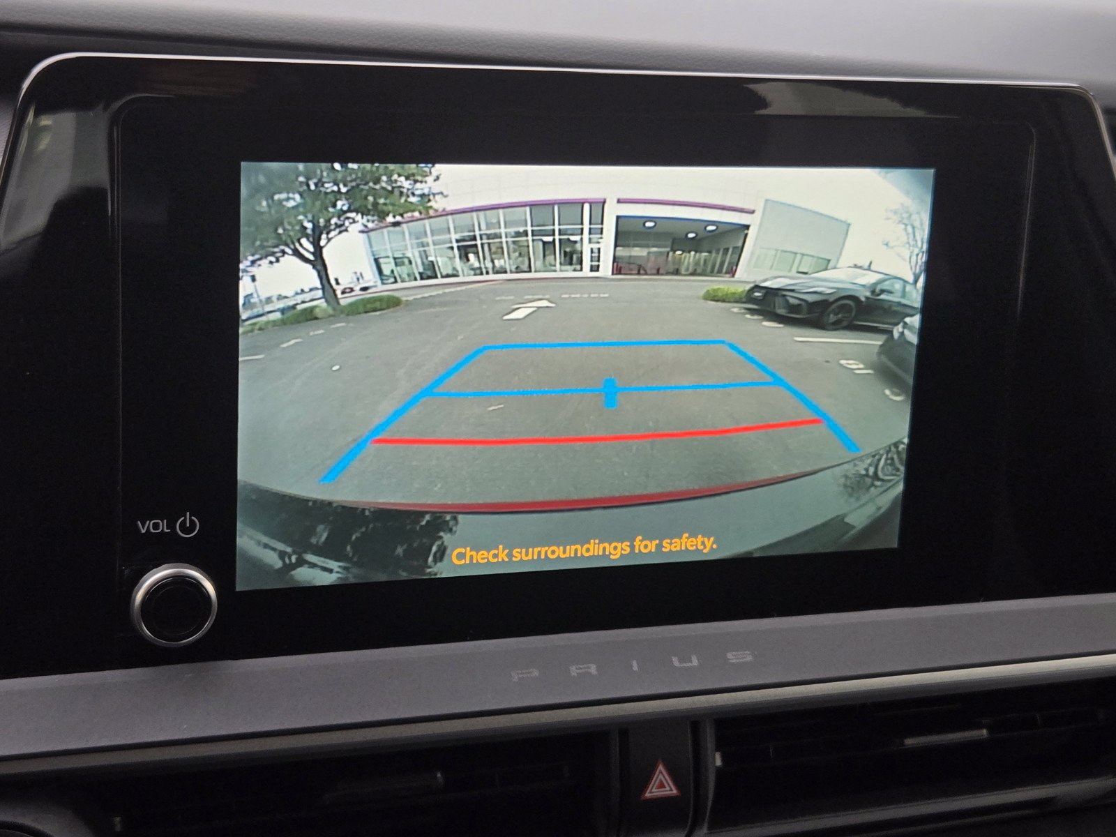Certified 2025 Toyota Prius LE FWD image 14