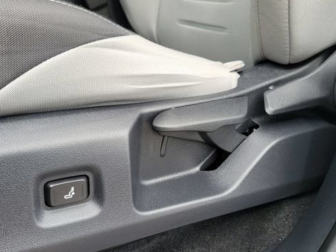 Certified 2025 Toyota Tacoma TRD Sport RWD image 17