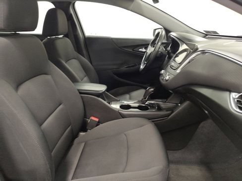 Used 2018 Chevrolet Malibu LT FWD image 21