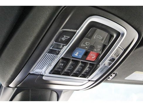 Used 2023 RAM 1500 Laramie AWD/4WD image 24