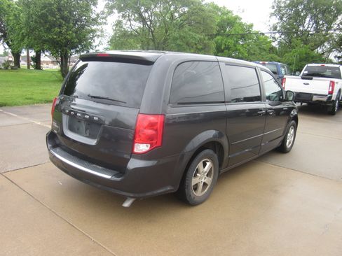 Used 2011 Dodge Grand Caravan Mainstreet w/ PWR Convenience Group FWD image 6