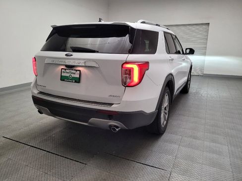 Used 2021 Ford Explorer Limited w/ Equipment Group 301A AWD/4WD image 7
