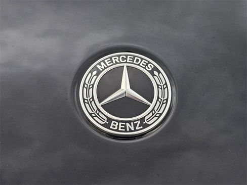 Used 2025 Mercedes-Benz GLB 250 image 10