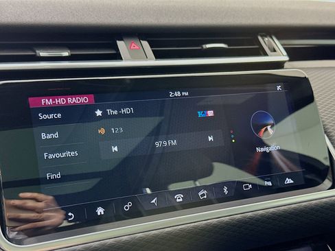 Used 2020 Land Rover Range Rover Velar R-Dynamic S image 16