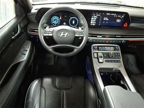 Used 2024 Hyundai Palisade Calligraphy image 11