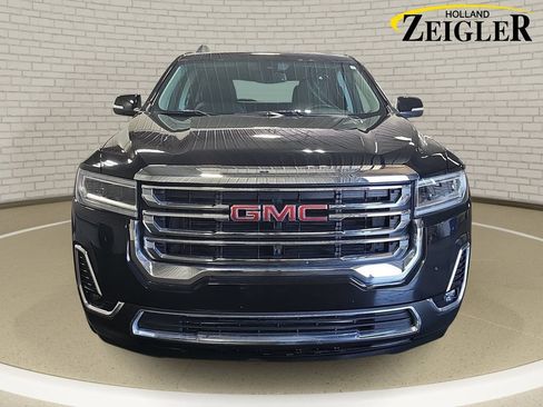 Used 2023 GMC Acadia SLT w/ Preferred Package AWD/4WD image 2