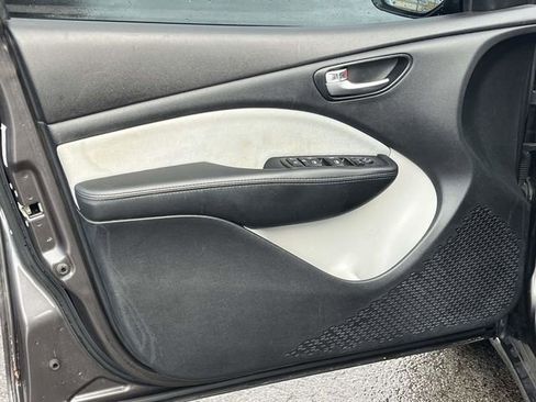 Used 2015 Dodge Dart SXT image 14