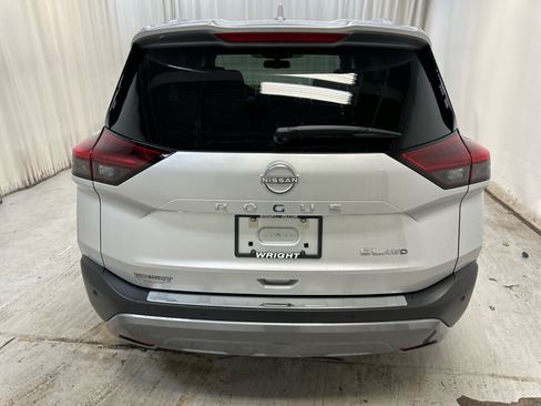 Certified 2022 Nissan Rogue SL w/ SL Premium Package image 8